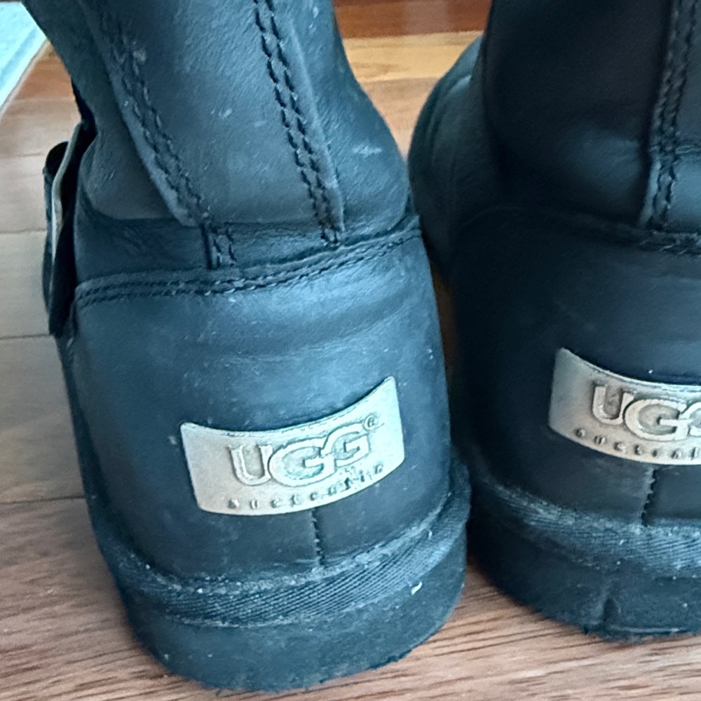 UGG Black Winter Boots - Picture 5 of 7